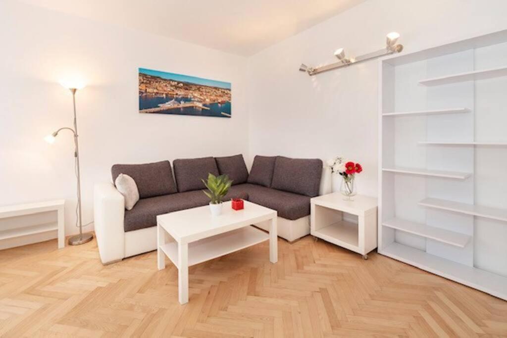 Sea City View W/ 2Bd 1Bt Free Street Parking Fiume Kültér fotó